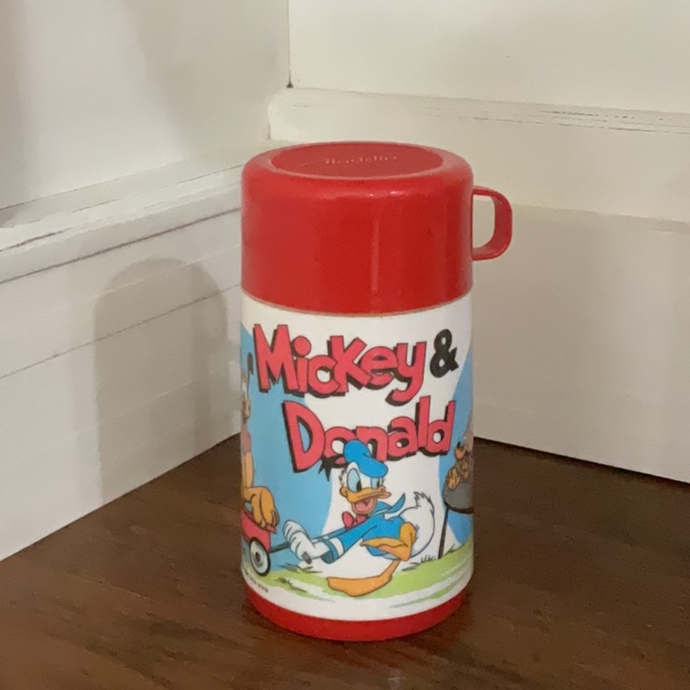 Aladdin brand Mickey and Donald thermos